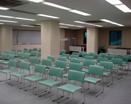 3F 大会議室：100名前後のセミナー、会議、研修向きの会場です。3時間：50,000円～